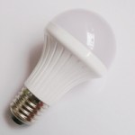 Lámpara LED Standard E27 5W 60x104mm SAMSUNG 